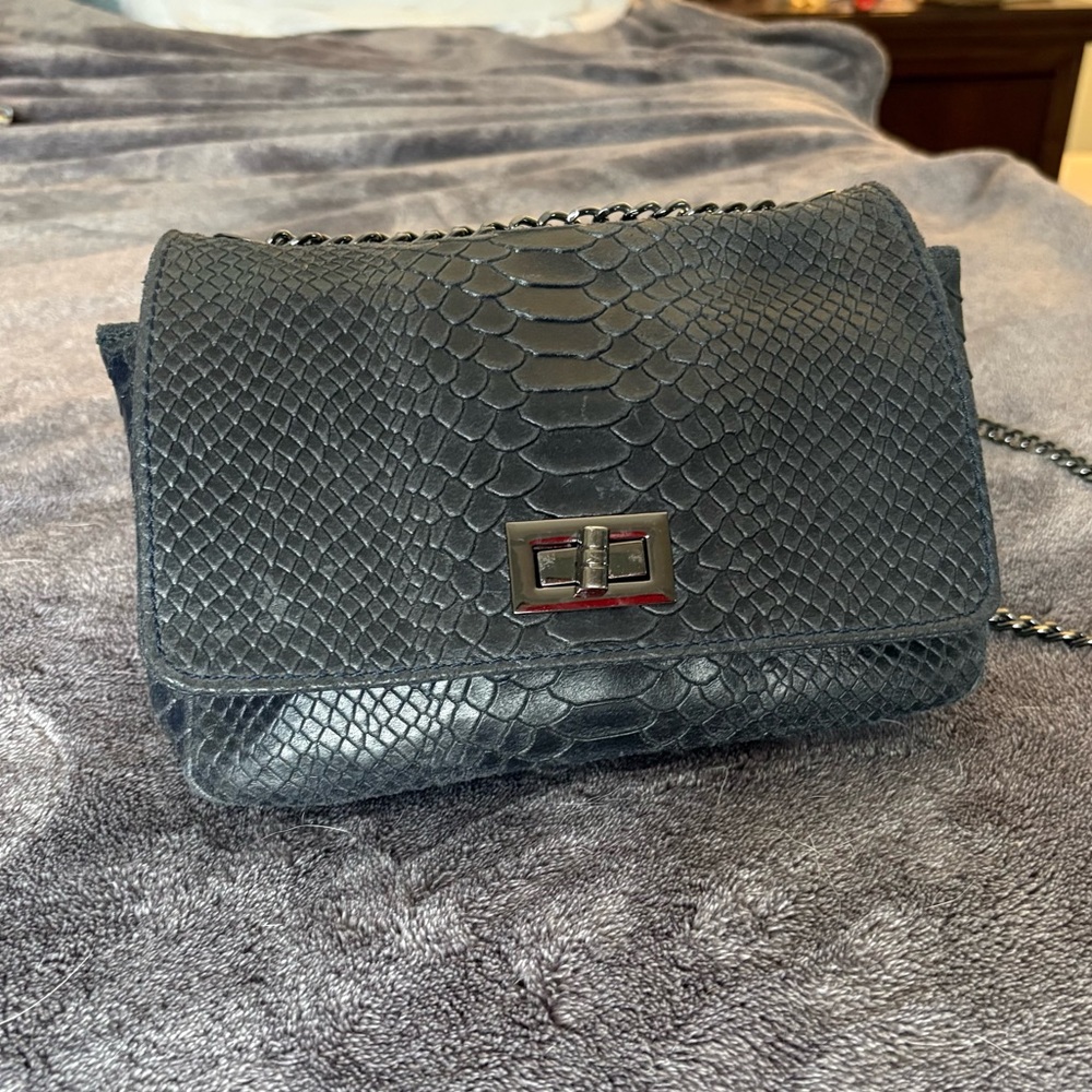 Stylish Dark Navy Snake Print Crossbody Bag